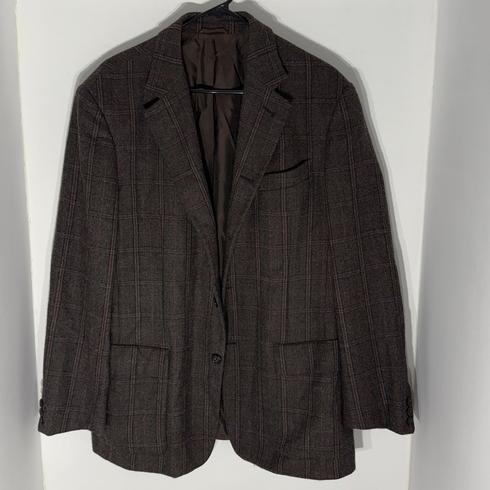 Vestimenta by NICHOLAS Taupe and Charcoal Plaid Sport Blazer